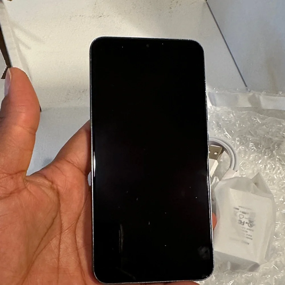 Black Smartphone S22 plus 256gb unlocked